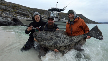 Boka din plats till Camp Halibut, hälleflundra på fluga i Norge