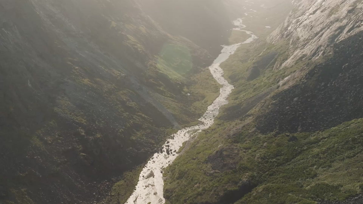 Trailer från rödingfiske i Camp Isua på Grönland